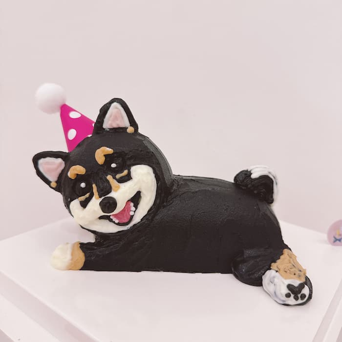 黑色柴犬蛋糕是要給狗狗貓咪吃的蛋糕